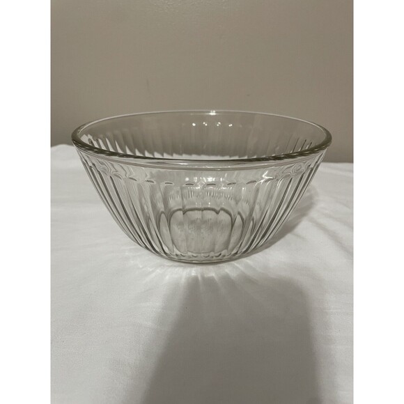 Pyrex 7402 Glass 6 cup Mixing Bowl - Clear - Picture 2 of 9